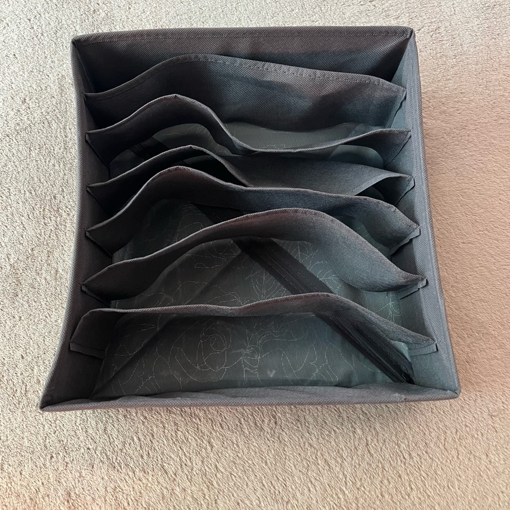 Floral Gray and Gold Organizer